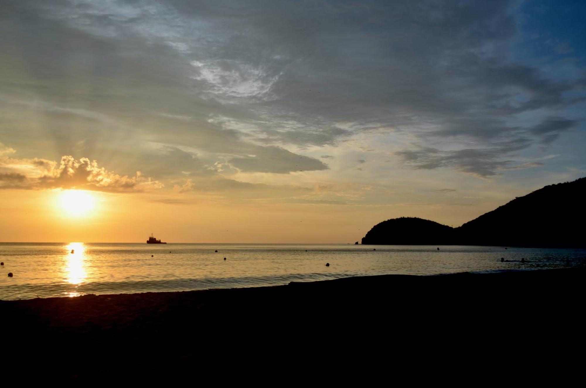 Playa Del Ritmo & Bar - Adults Only